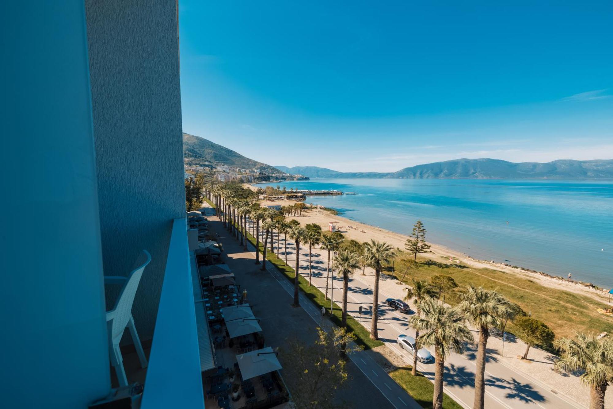 Duka Hotel Vlorë Exterior foto